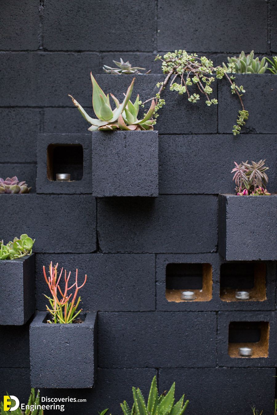 8-engineering-discoveries-creative-and-easy-garden-decorating-ideas-with-concrete-blocks.jpg