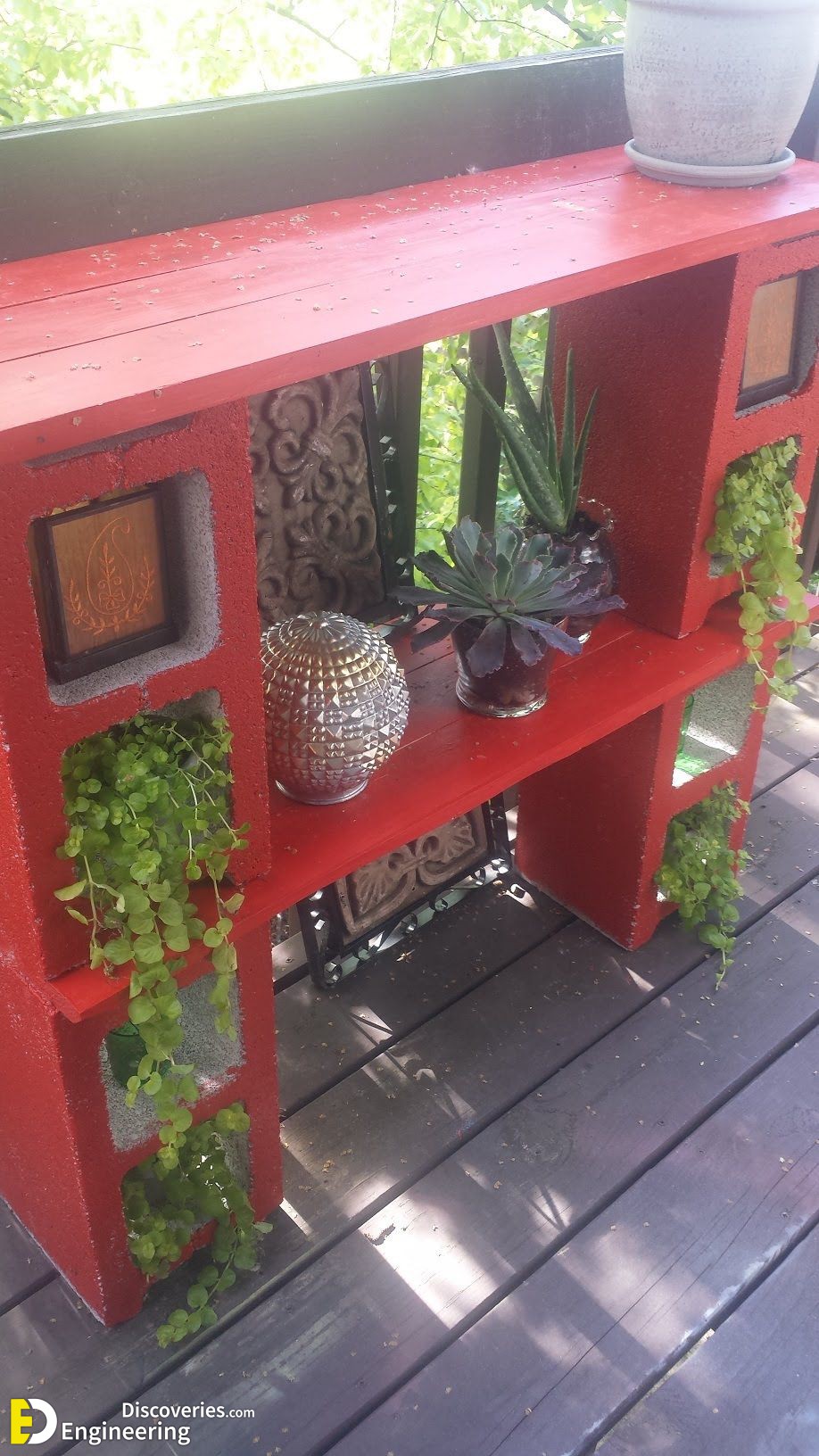 9-engineering-discoveries-creative-and-easy-garden-decorating-ideas-with-concrete-blocks.jpg