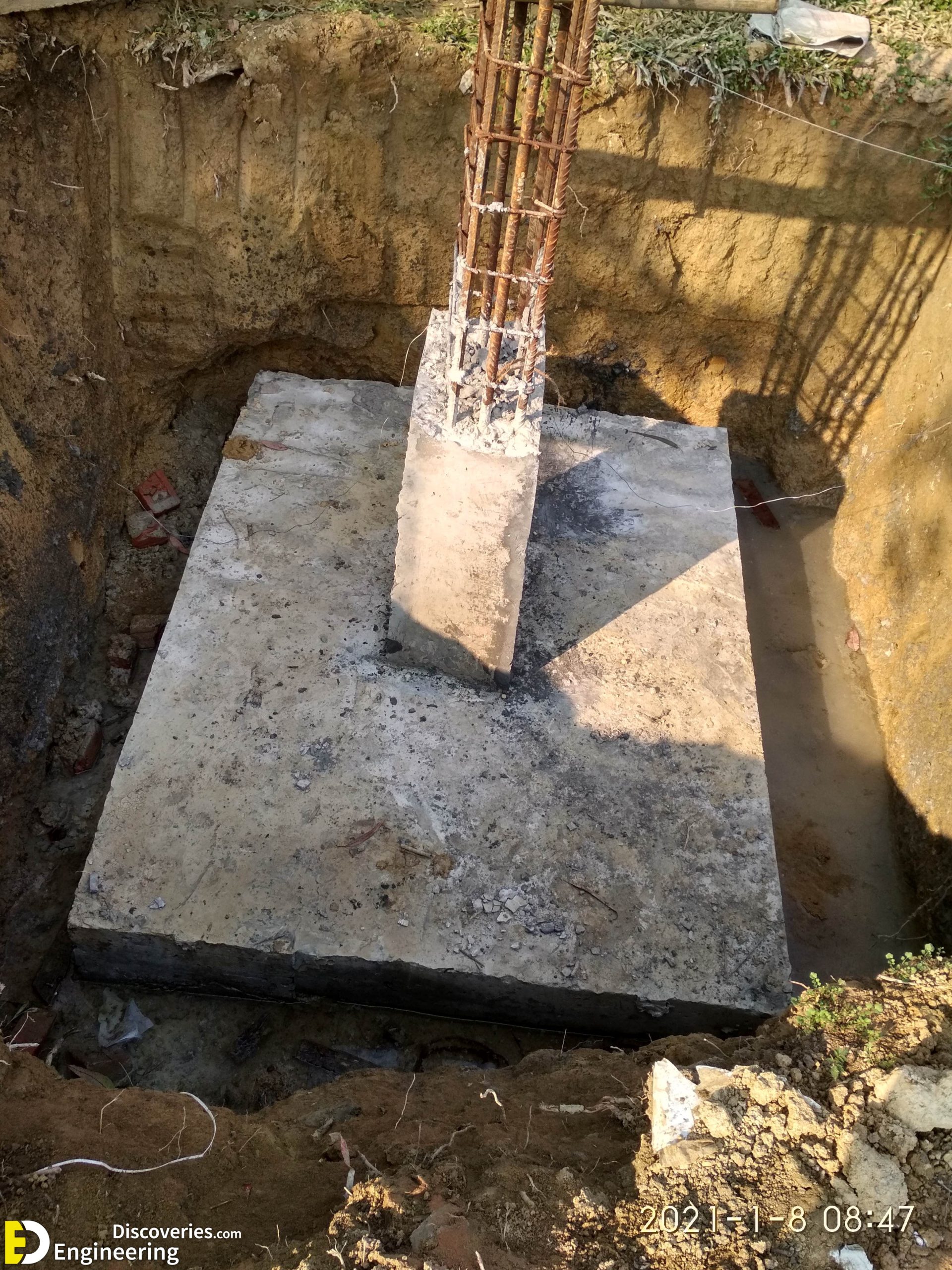 13-engineering-discoveries-rcc-isolated-footings-under-construction-and8211-types-and-design-scaled.jpg