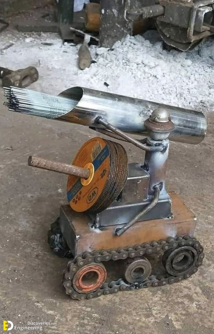 13-engineering-discoveries-transforming-rust-into-elegance-the-world-of-scrap-metal-sculpture-artists.jpg