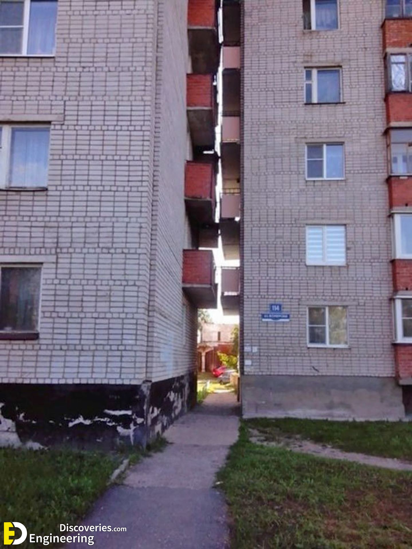 15-engineering-discoveries-the-worst-construction-mistakes-ever-made.jpg
