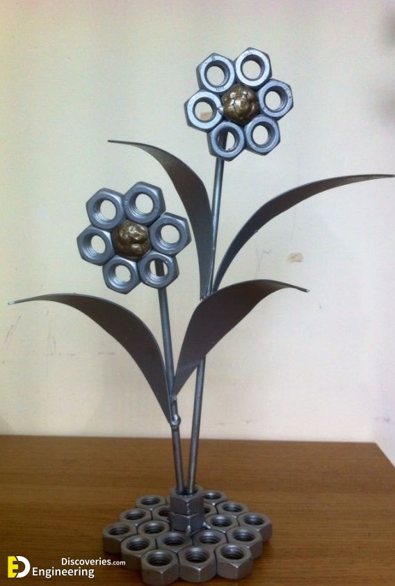 17-engineering-discoveries-transforming-rust-into-elegance-the-world-of-scrap-metal-sculpture-artists.jpg