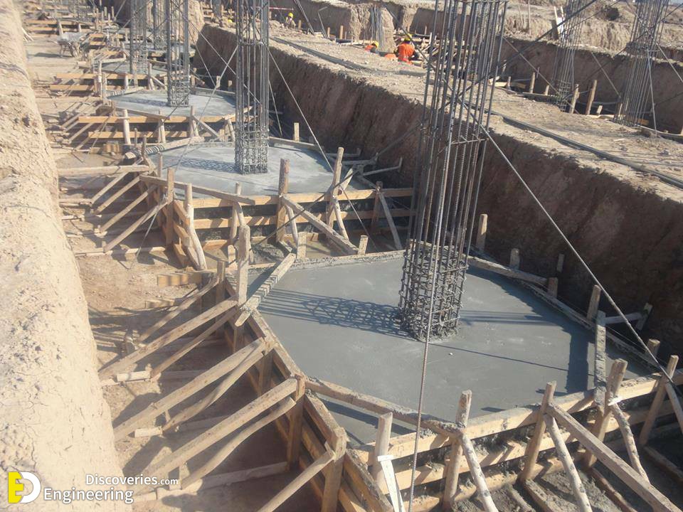 19-engineering-discoveries-rcc-isolated-footings-under-construction-and8211-types-and-design.jpg