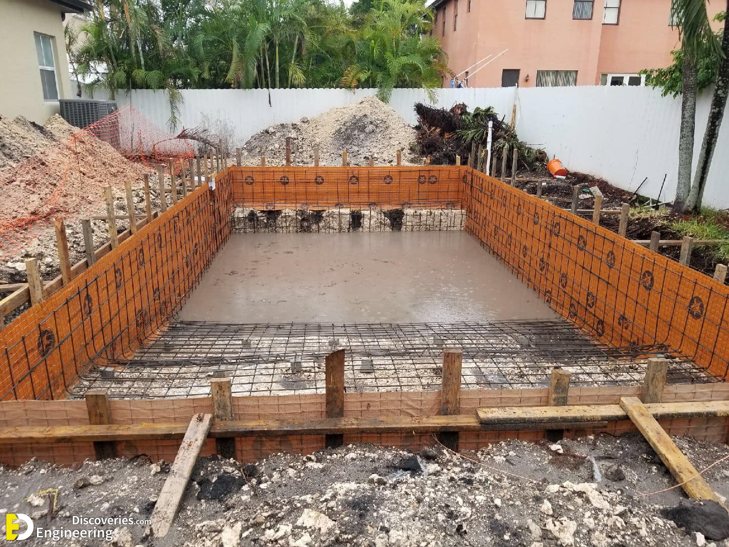 25-engineering-discoveries-from-groundwork-to-glory-332B-epic-photos-of-an-rcc-swimming-pool-under-construction.jpg