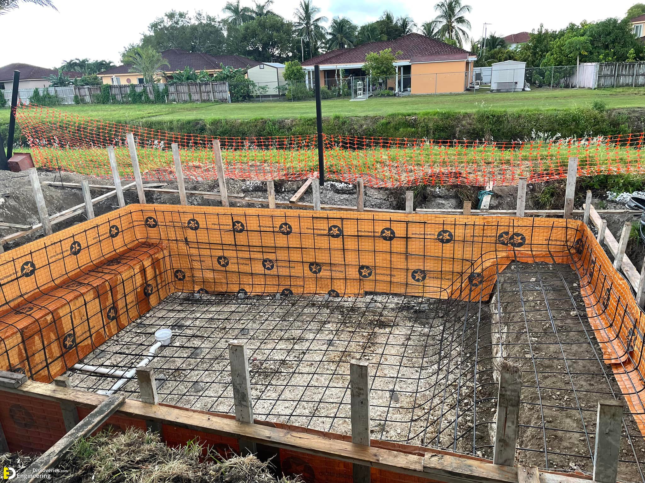 27-engineering-discoveries-from-groundwork-to-glory-332B-epic-photos-of-an-rcc-swimming-pool-under-construction.jpg
