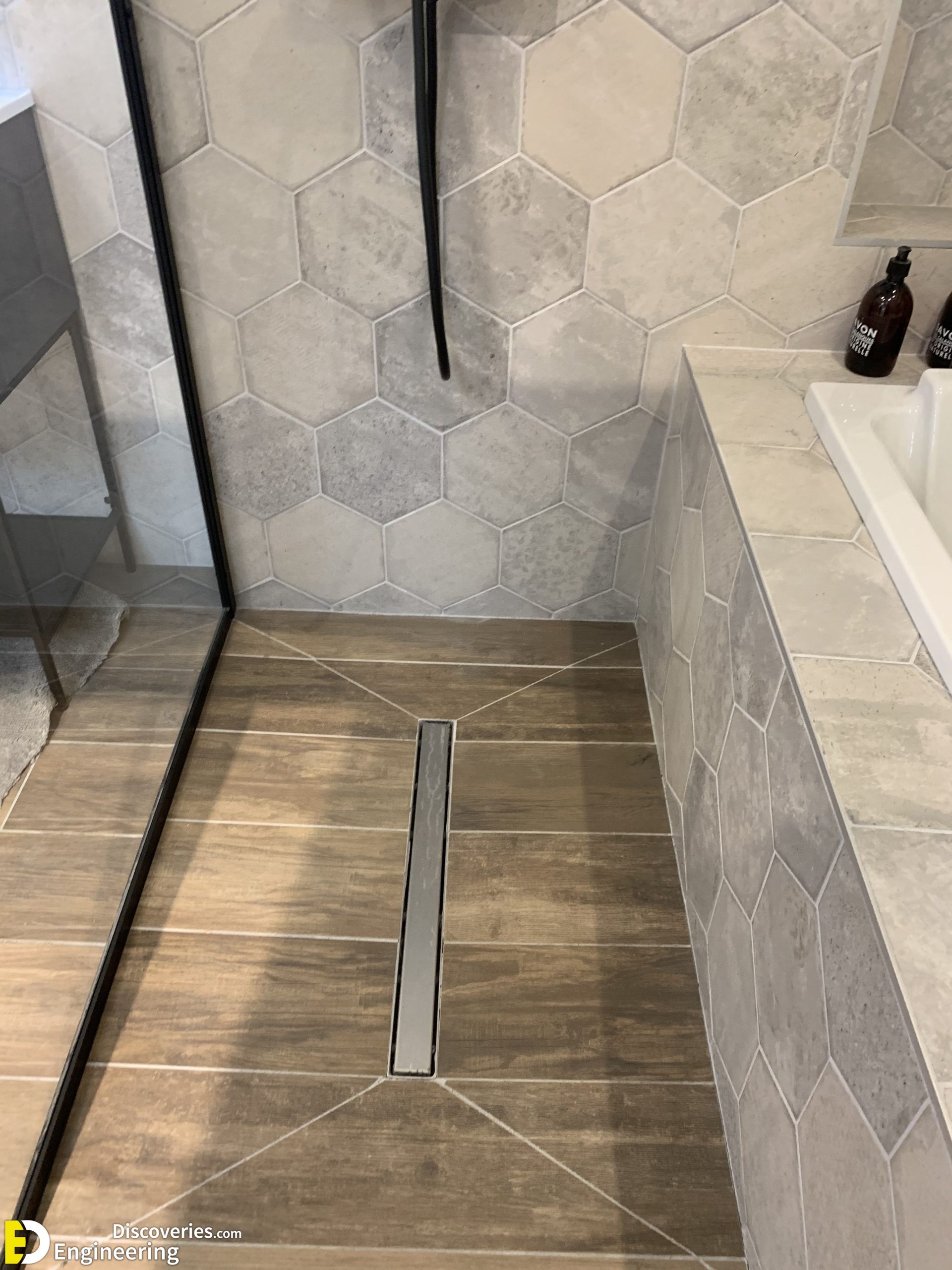 7-engineering-discoveries-different-ideas-for-forms-of-water-drainage-in-bathrooms-scaled.jpg