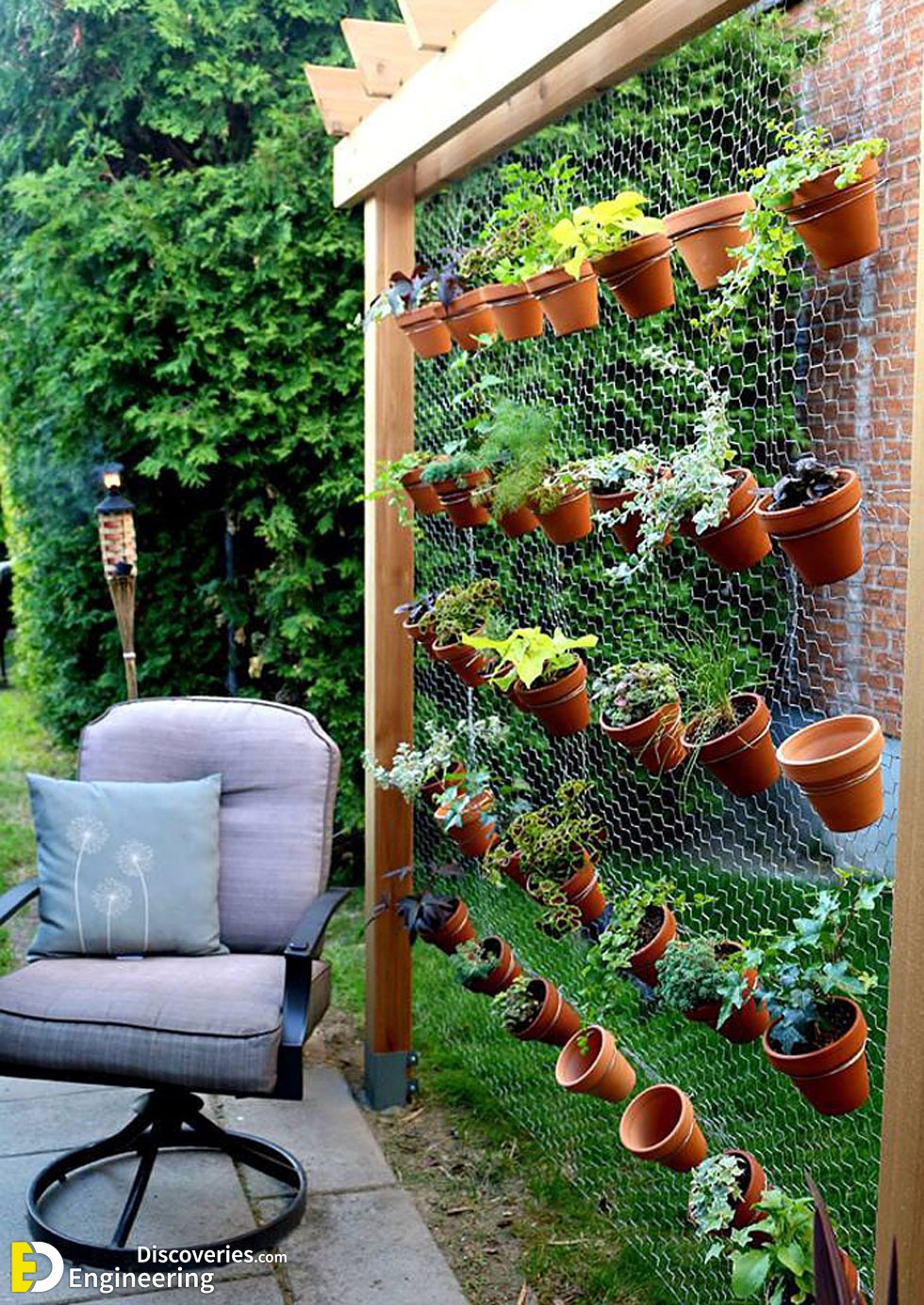 10-engineering-discoveries-272B-creative-ways-to-elevate-your-walls-and-fences.jpg