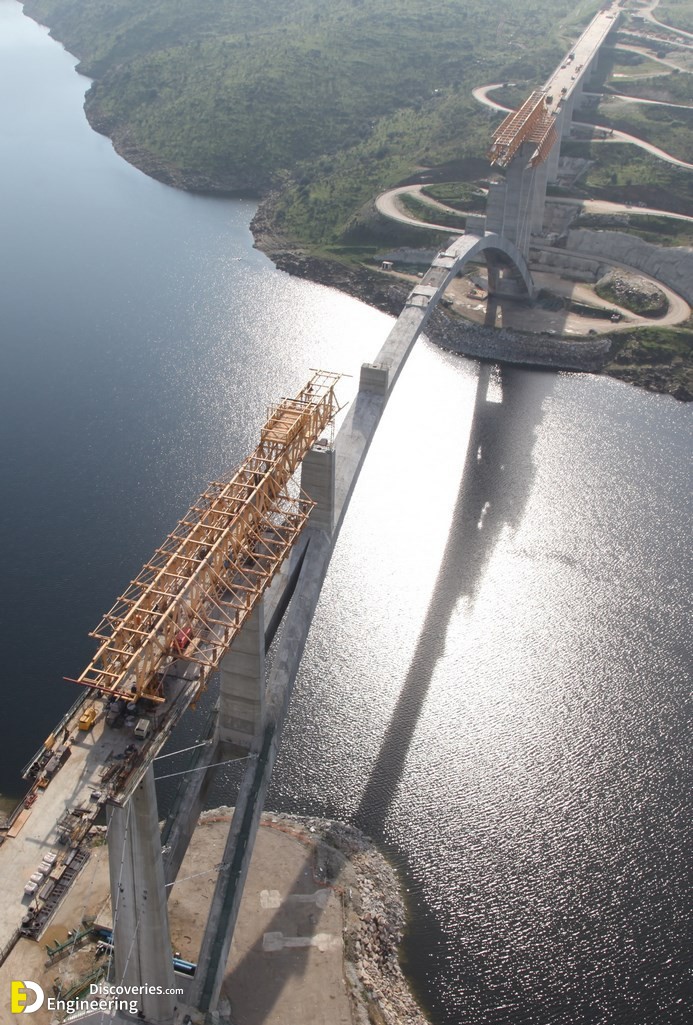 12-engineering-discoveries-building-bridges-302B-photos-of-structure-bridge-under-construction.jpg