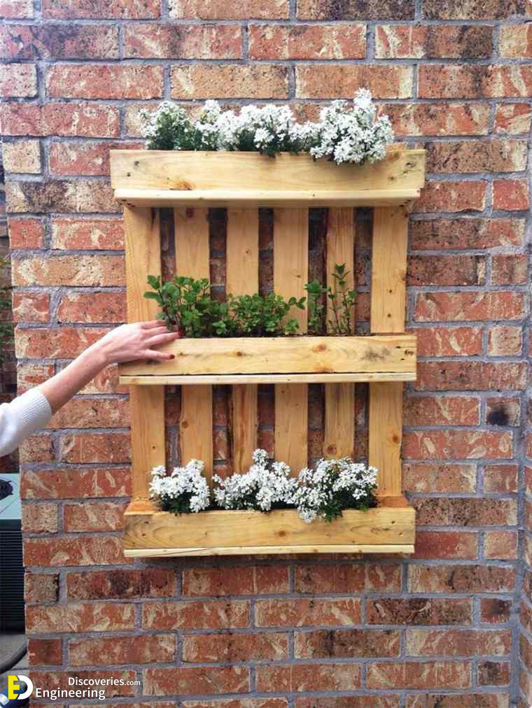 15-engineering-discoveries-272B-creative-ways-to-elevate-your-walls-and-fences.jpg