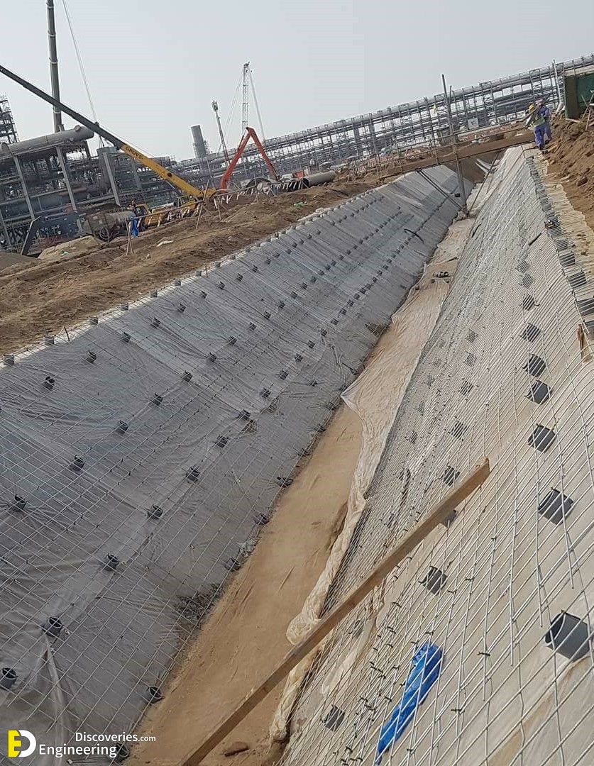17-engineering-discoveries-342B-stunning-pictures-showcasing-the-construction-of-concrete-irrigation-canals.jpg