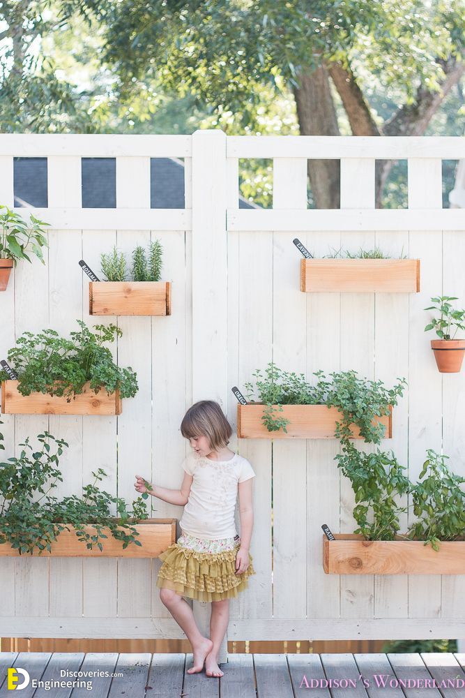 19-engineering-discoveries-272B-creative-ways-to-elevate-your-walls-and-fences.jpg