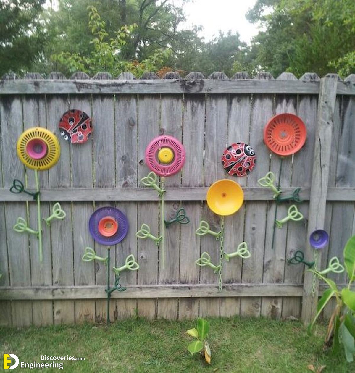 20-engineering-discoveries-272B-creative-ways-to-elevate-your-walls-and-fences.jpg