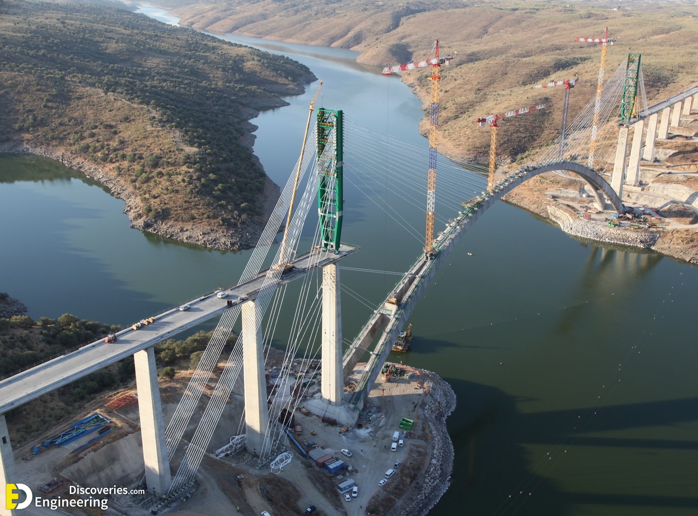 21-engineering-discoveries-building-bridges-302B-photos-of-structure-bridge-under-construction.jpg
