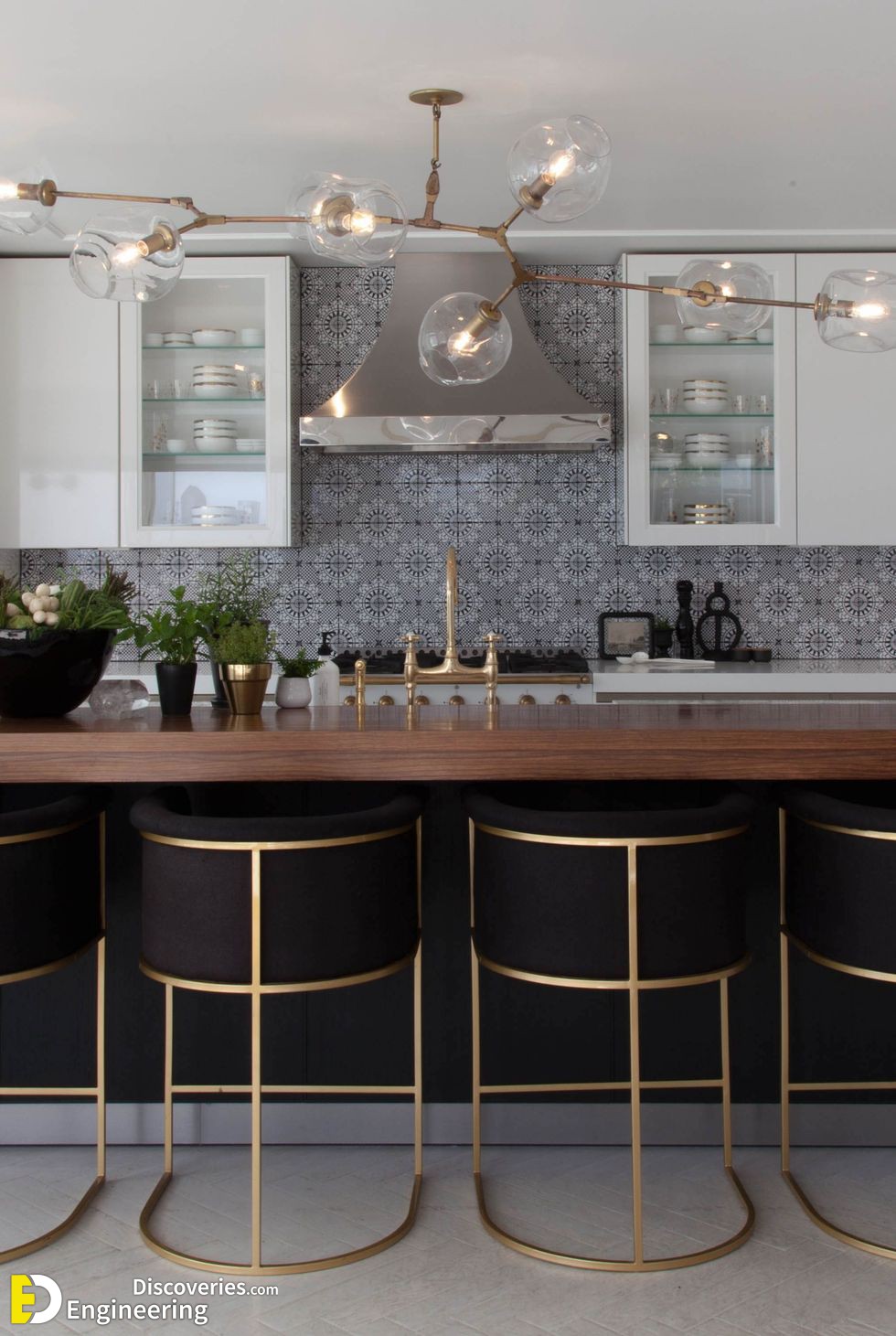 29-engineering-discoveries-38-kitchen-island-lighting-ideas-to-illuminate-the-heart-of-your-home.jpeg
