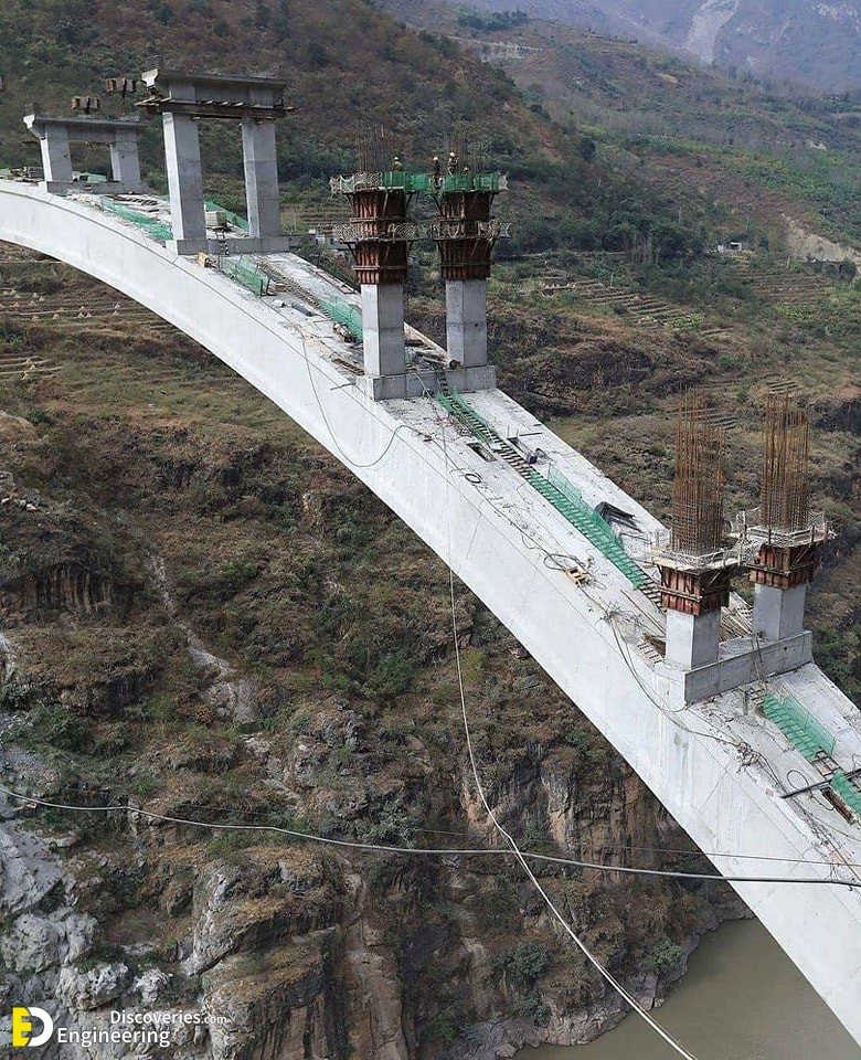 4-engineering-discoveries-building-bridges-302B-photos-of-structure-bridge-under-construction.jpg
