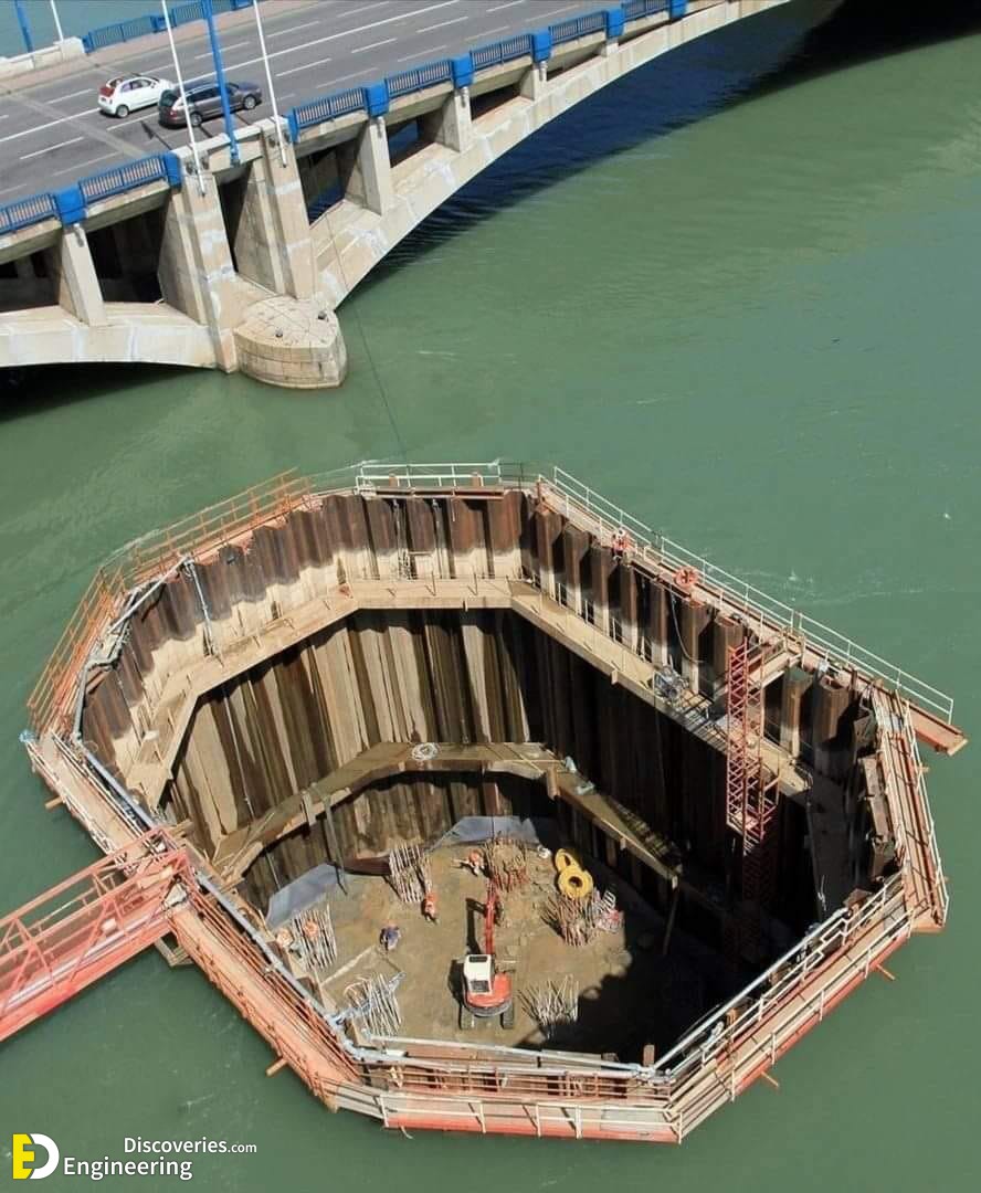 6-engineering-discoveries-building-bridges-302B-photos-of-structure-bridge-under-construction.jpg