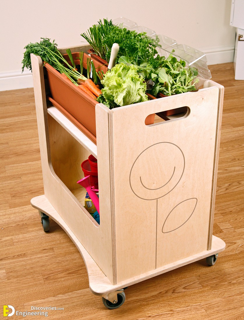 13-engineering-discoveries-322B-smart-ways-to-hide-your-outdoor-trash-can.jpg