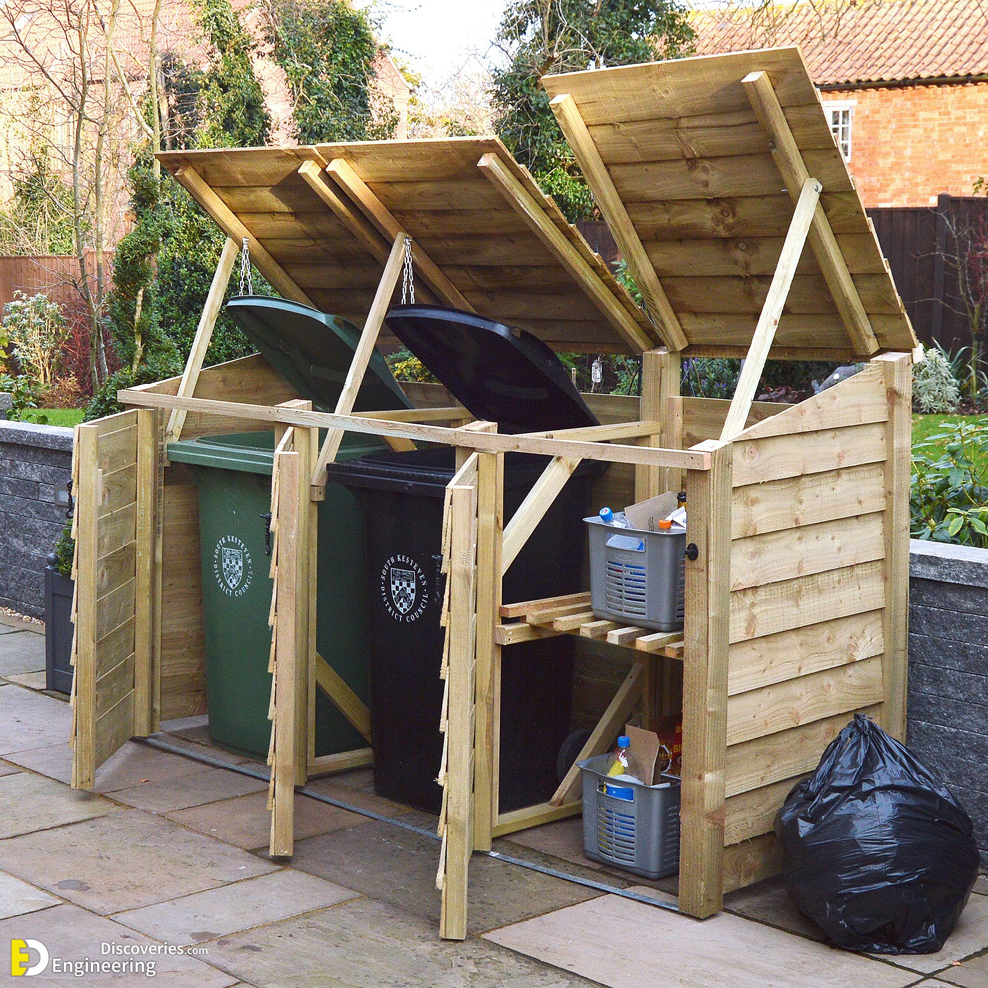 16-engineering-discoveries-322B-smart-ways-to-hide-your-outdoor-trash-can.jpg