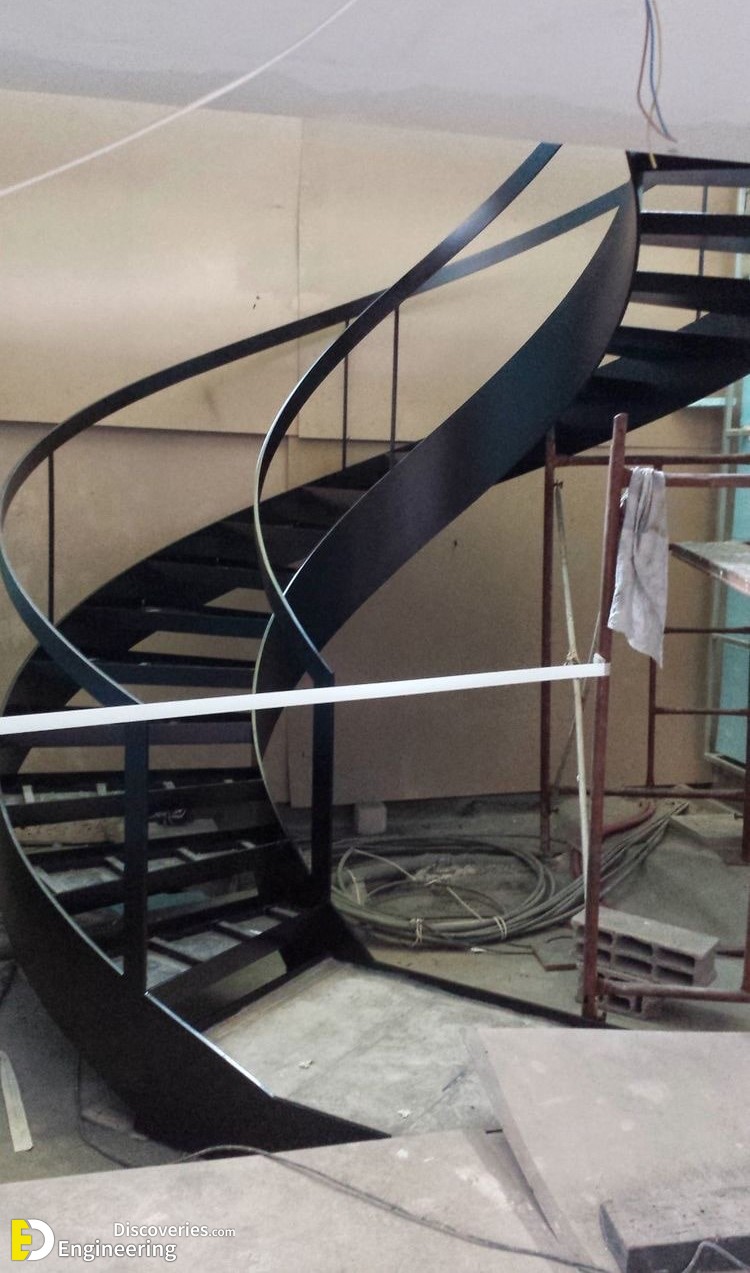 17-engineering-discoveries-272B-photos-of-iron-spiral-stairs-under-construction.jpg