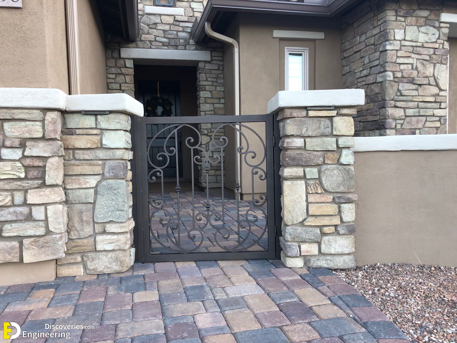 27-engineering-discoveries-302B-amazing-main-iron-gate-designs-that-redefine-home-entrances.jpg
