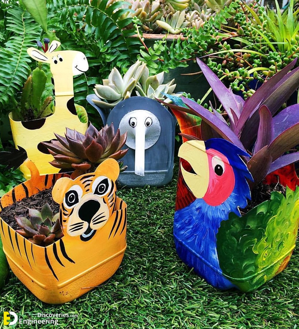 33-engineering-discoveries-45-creative-ways-to-reuse-plastic-bottles-and-boost-your-wallet.jpg