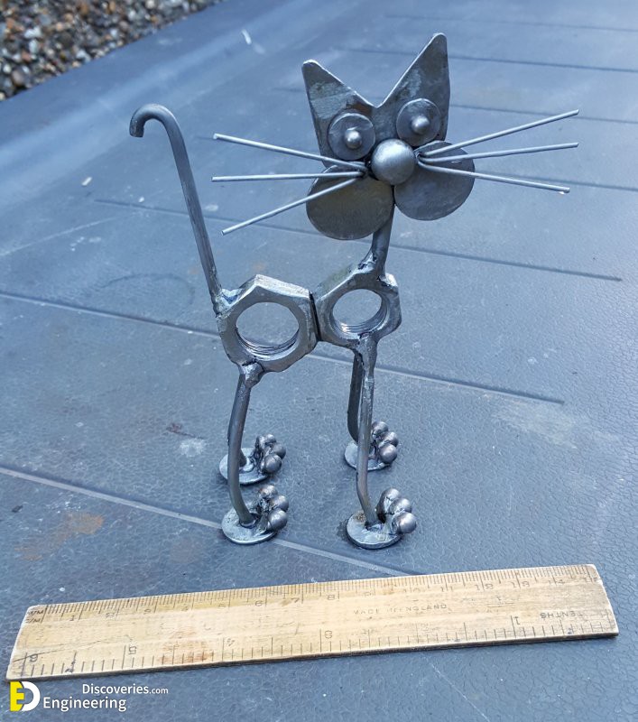 10-engineering-discoveries-transforming-scrap-metal-into-stunning-artwork.jpg