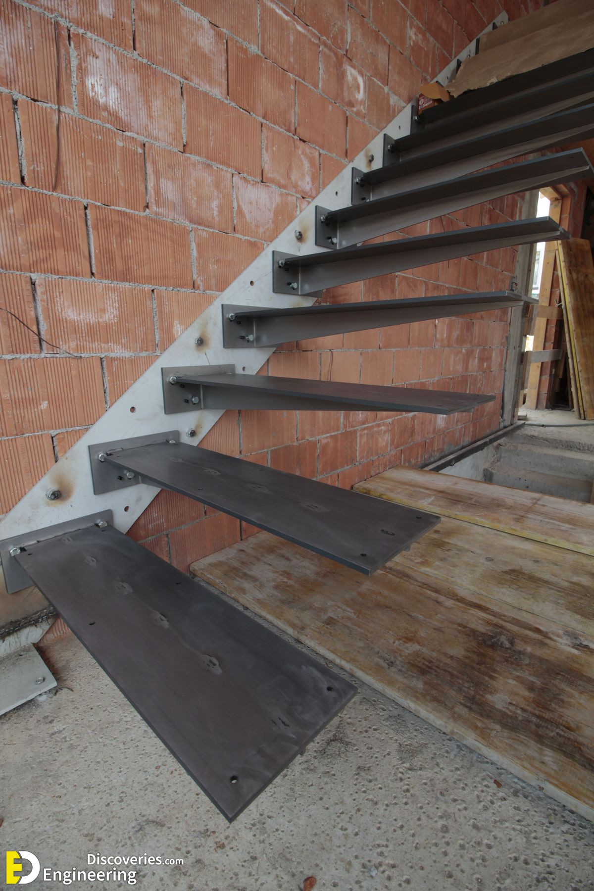 17-engineering-discoveries-302B-images-of-iron-stair-projects.jpg