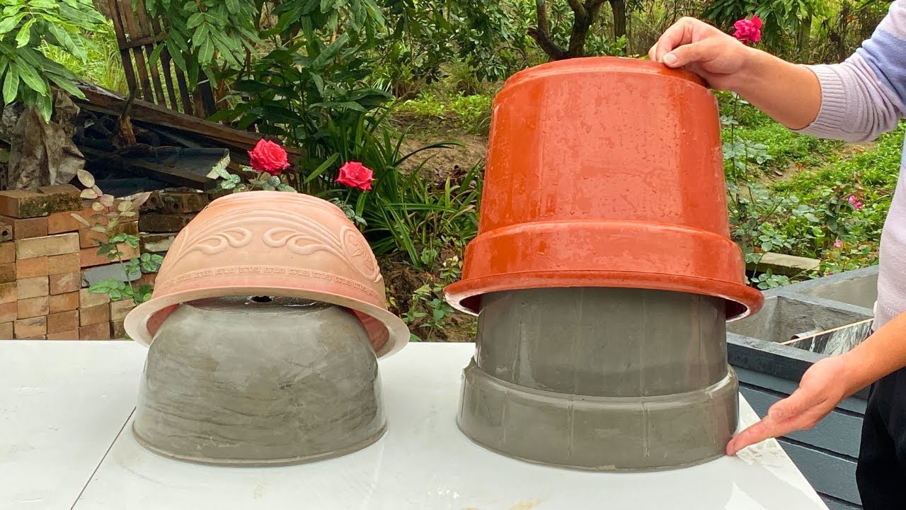 19-engineering-discoveries-how-to-make-beautiful-decorative-plant-pots-from-plastic-bottles-and-cement-.jpg