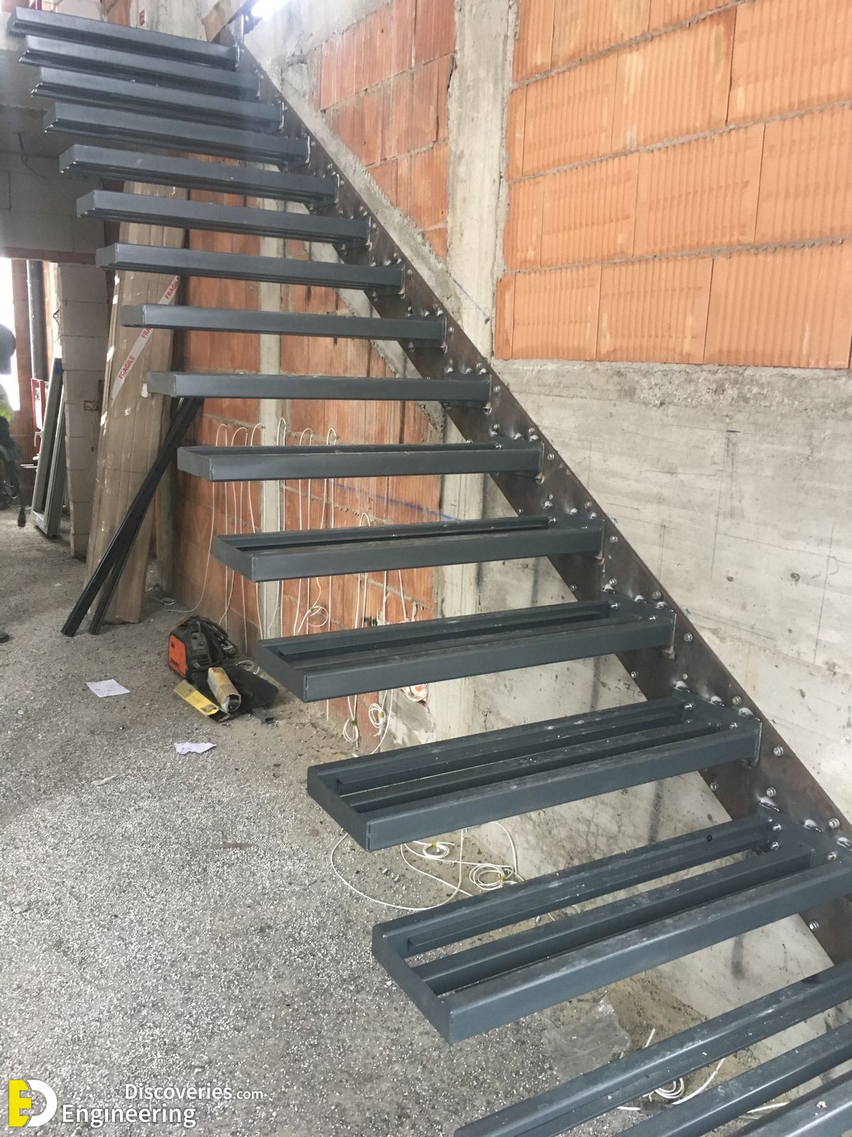23-engineering-discoveries-302B-images-of-iron-stair-projects.jpg