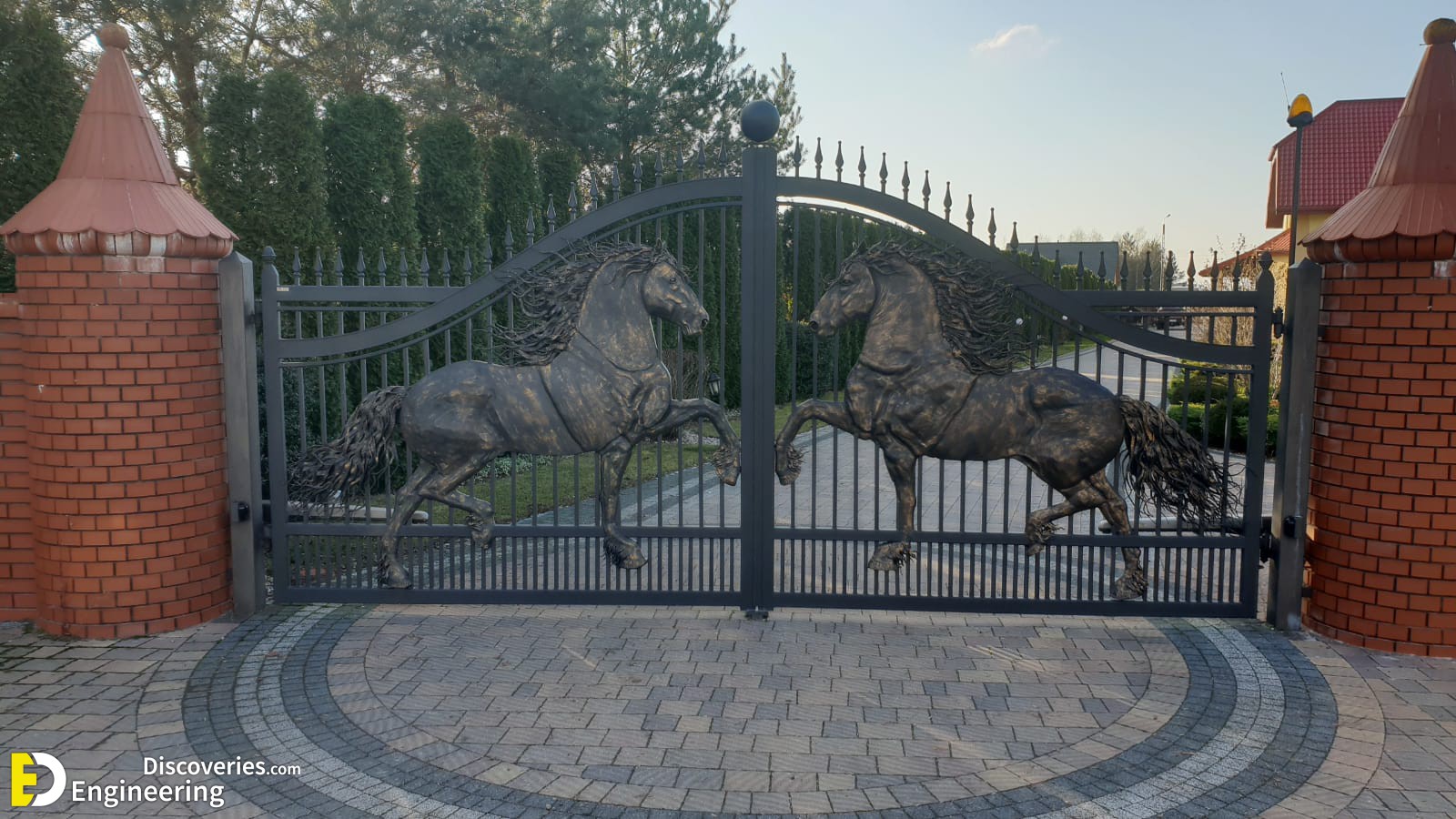 34-engineering-discoveries-iron-elegance-merging-security-and-style-with-the-hottest-new-modern-gate-designs.jpeg