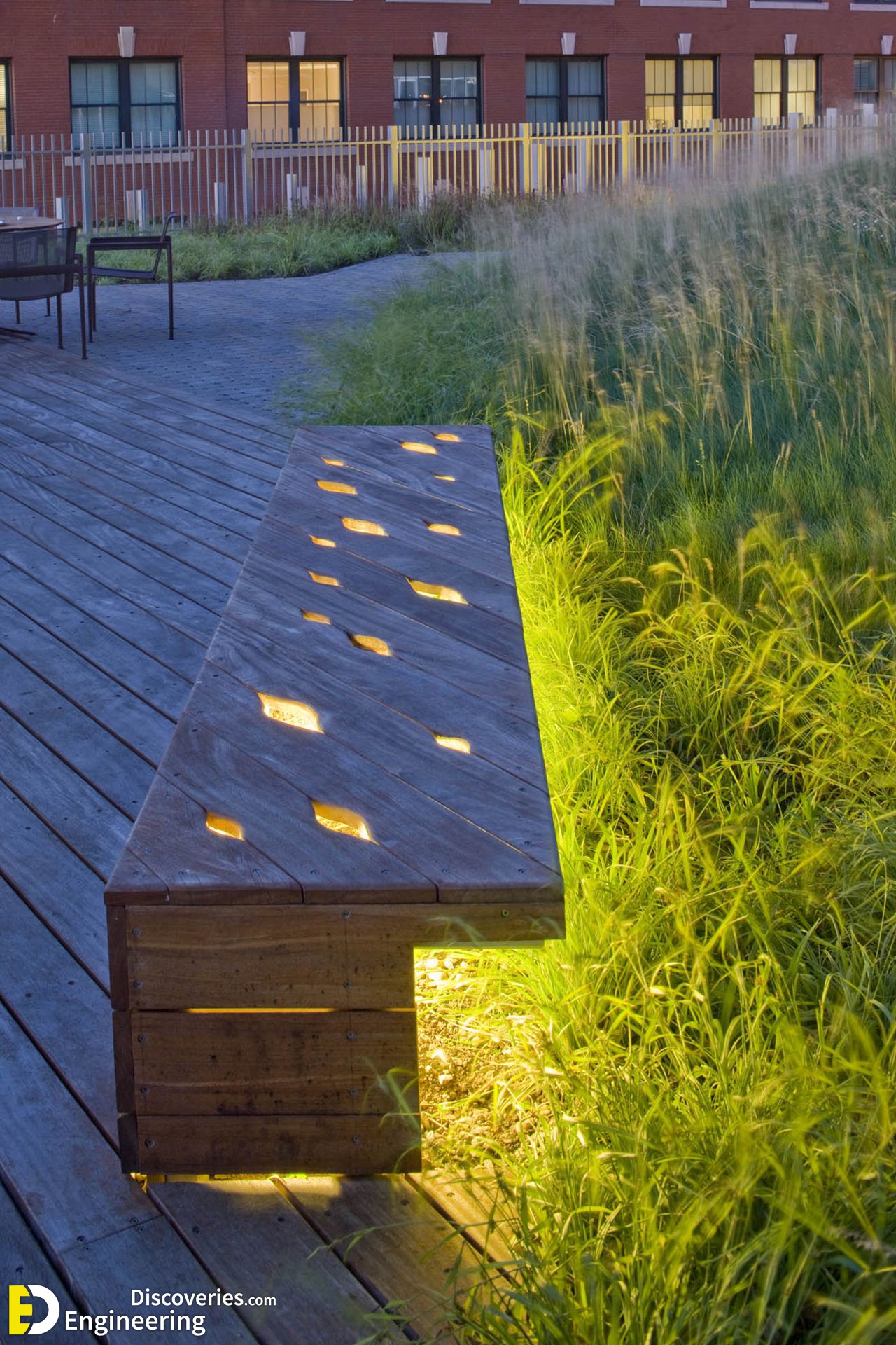 1-engineering-discoveries-innovative-street-seating-with-integrated-led-features.jpg