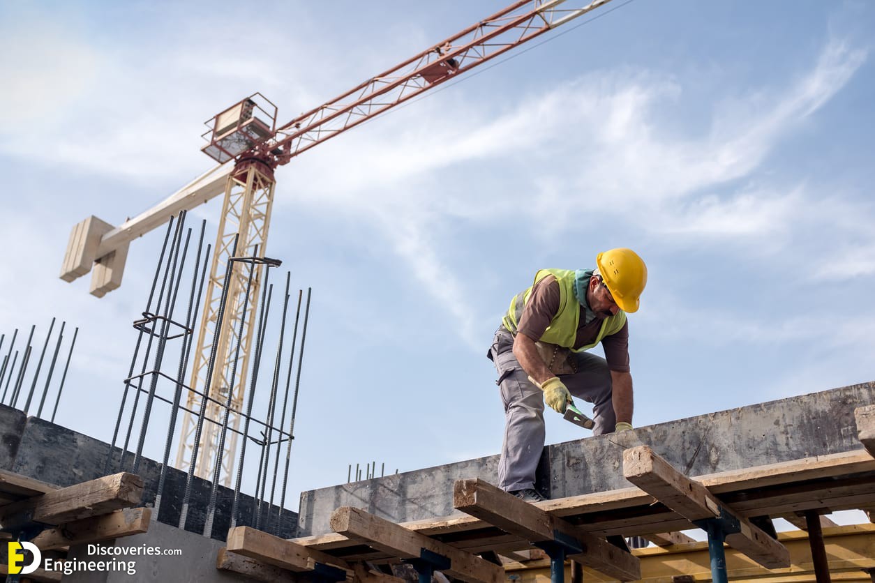 17-engineering-discoveries-behind-the-hard-hats-282B-intimate-glimpses-of-workers-at-the-construction-site.jpg