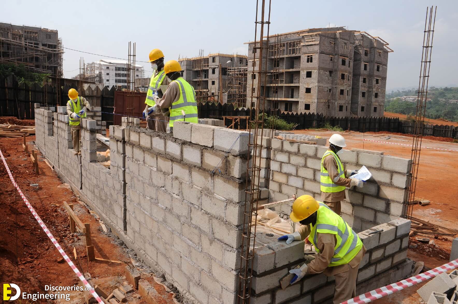 18-engineering-discoveries-behind-the-hard-hats-282B-intimate-glimpses-of-workers-at-the-construction-site.jpg
