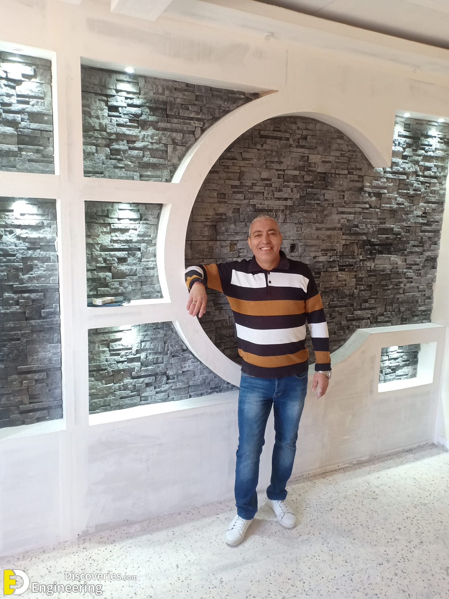 4-engineering-discoveries-luxury-round-gypsum-board-tv-wall-unit-designs.jpg