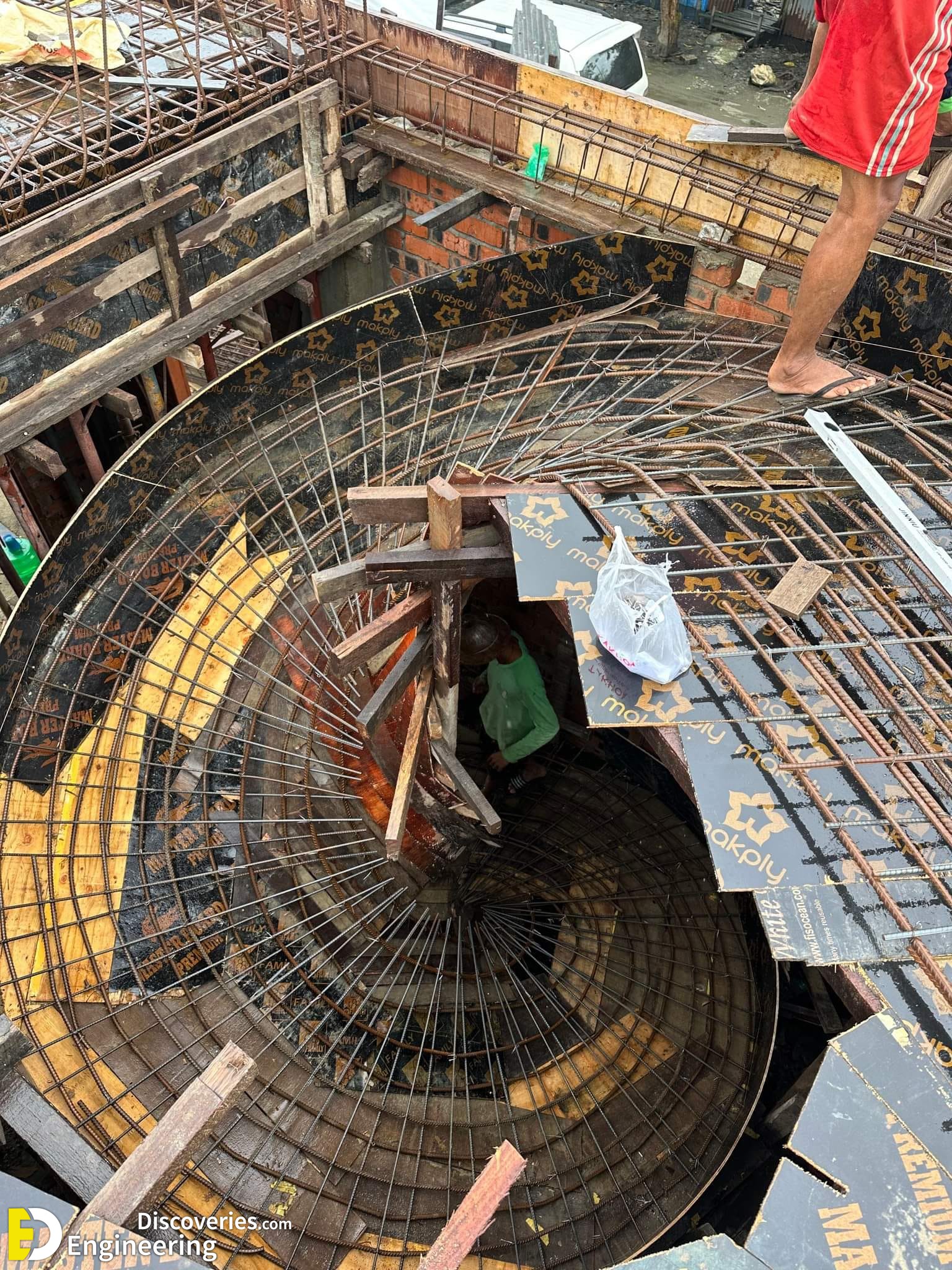 6-engineering-discoveries-rcc-concrete-stair-elements-in-34-captivating-images.jpg