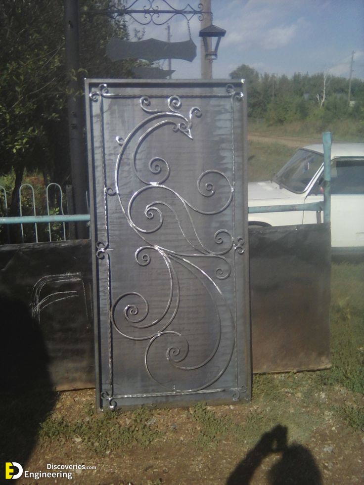 12-engineering-discoveries-sleek-iron-gate-design-ideas-that-will-elevate-your-homeand8217s-entrance.jpg