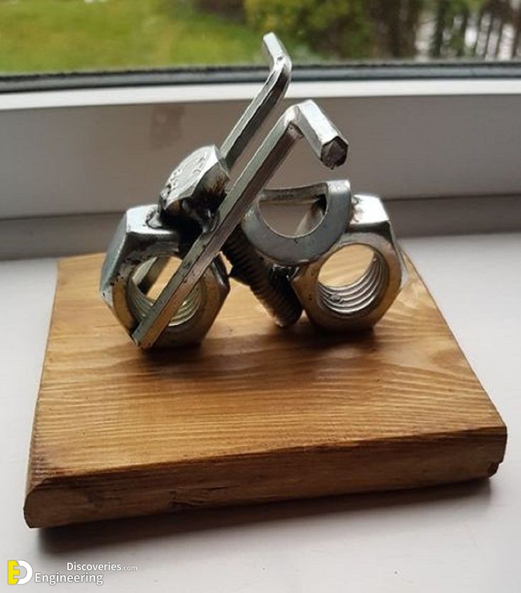 13-engineering-discoveries-creative-scrap-metal-art-craft-sculptures.jpg