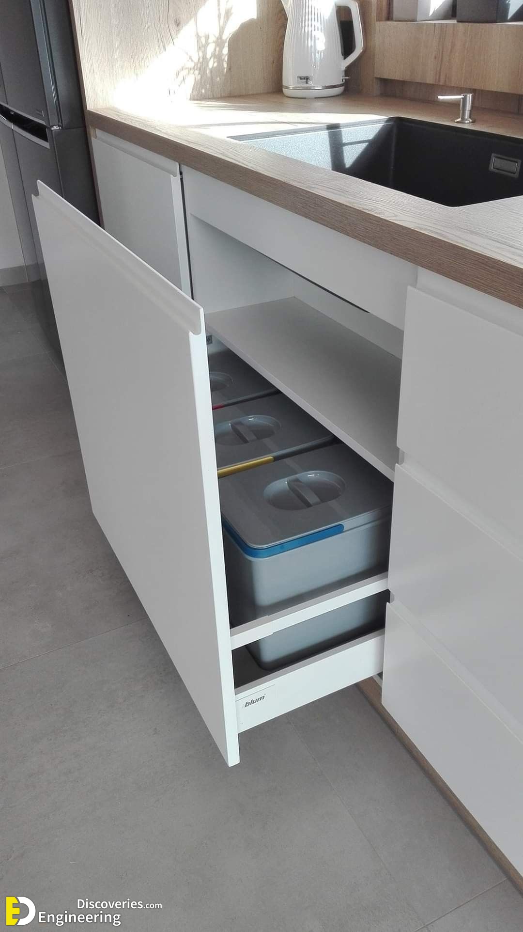 19-engineering-discoveries-tiny-kitchen-no-problem-25-genius-storage-hacks-you-need-to-see.jpg
