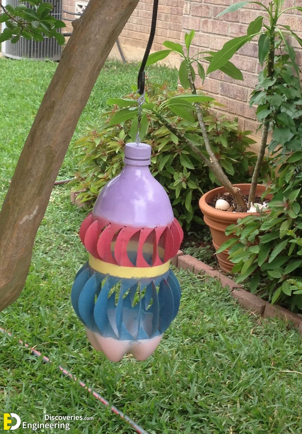 2-engineering-discoveries-26-genius-ways-to-reuse-plastic-bottles-and-save-the-planet.jpg