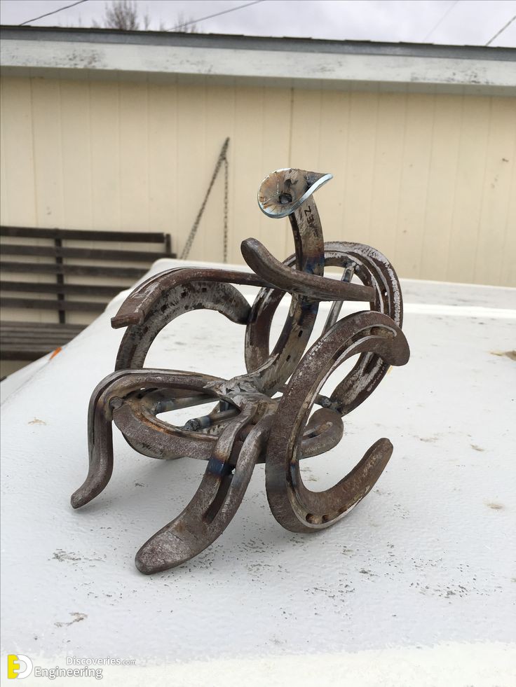 24-engineering-discoveries-creative-scrap-metal-art-craft-sculptures.jpg