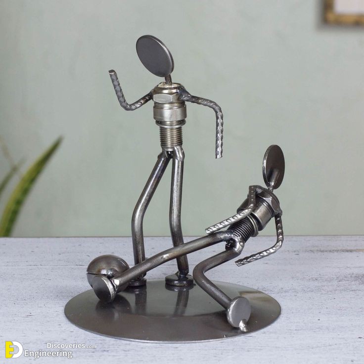 26-engineering-discoveries-creative-scrap-metal-art-craft-sculptures.jpg