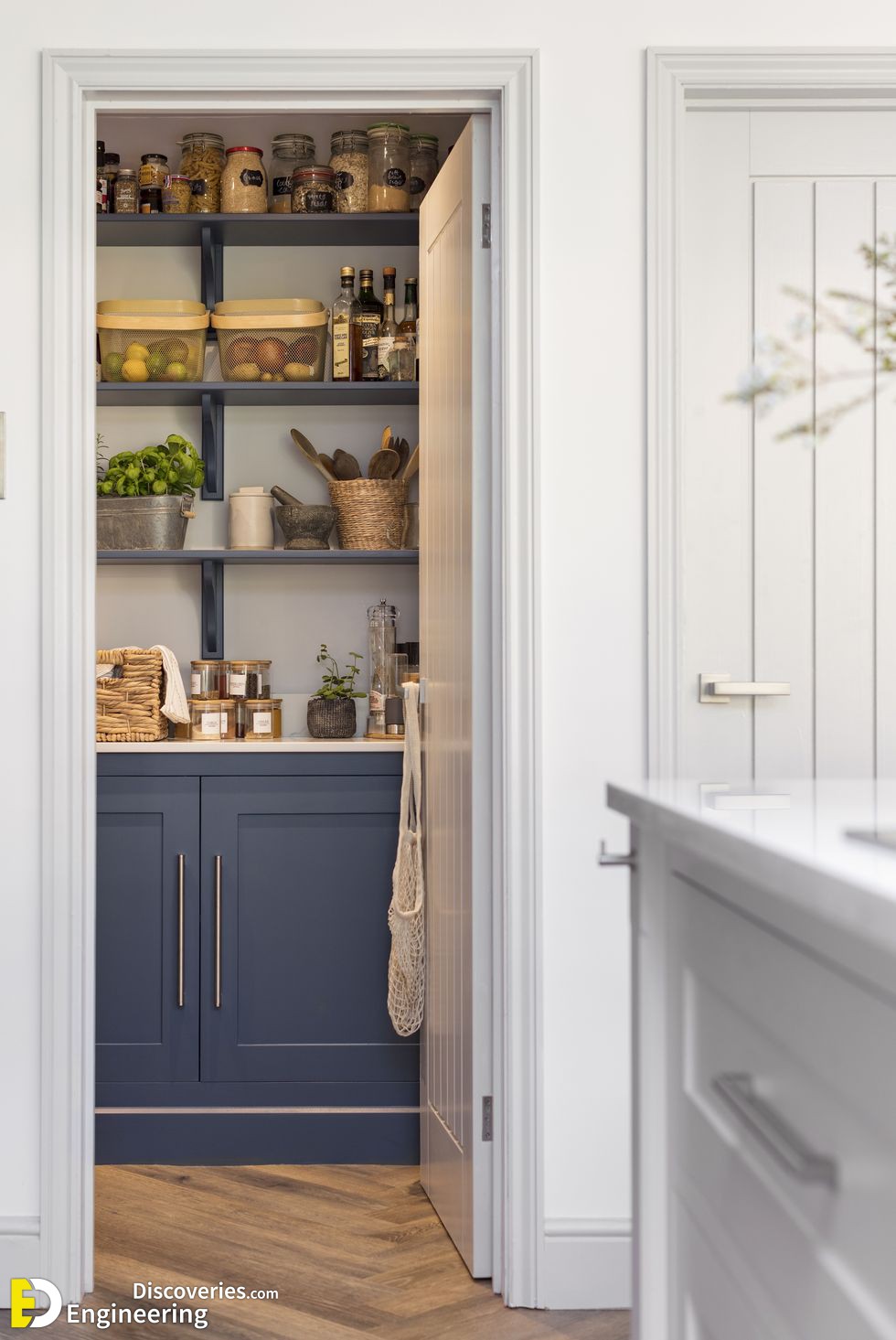 27-engineering-discoveries-luxurious-larder-cupboard-and-pantry-ideas-to-revamp-your-kitchen-space.jpg