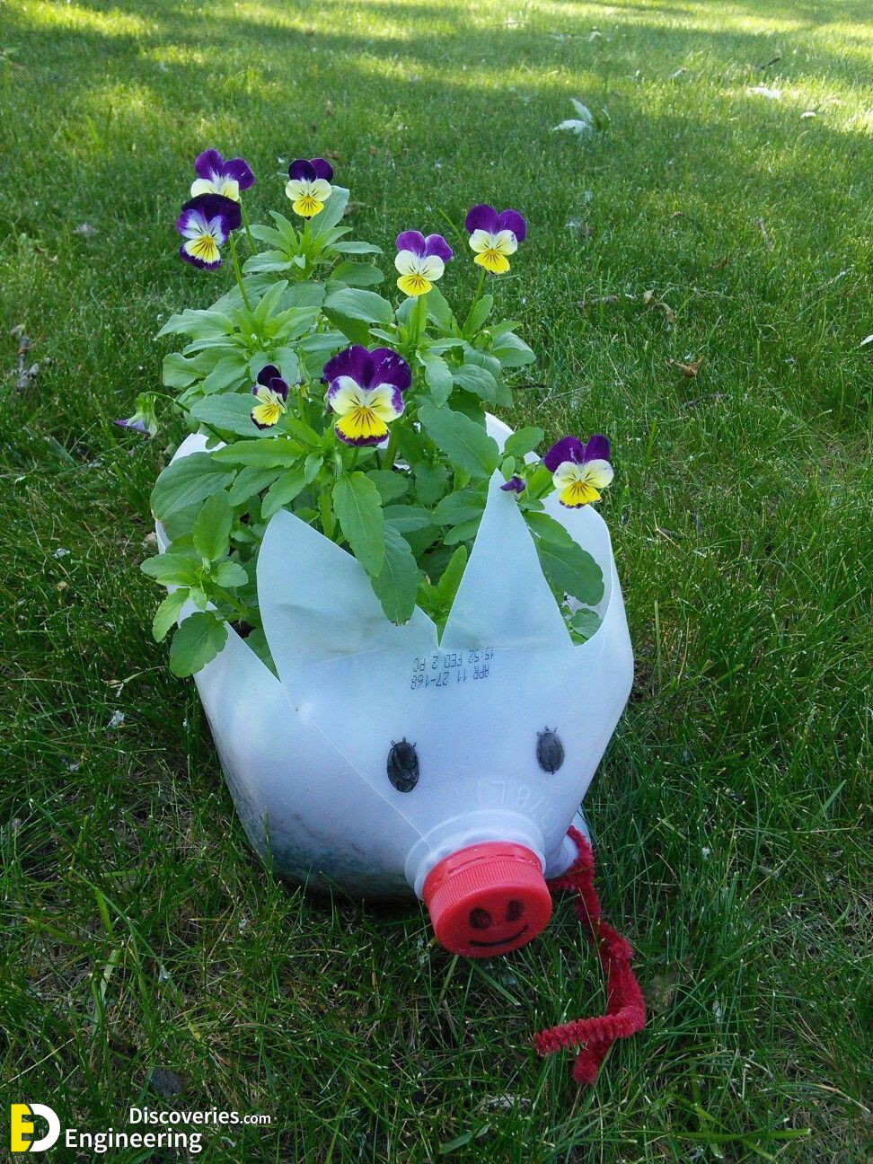 3-engineering-discoveries-26-genius-ways-to-reuse-plastic-bottles-and-save-the-planet.jpg