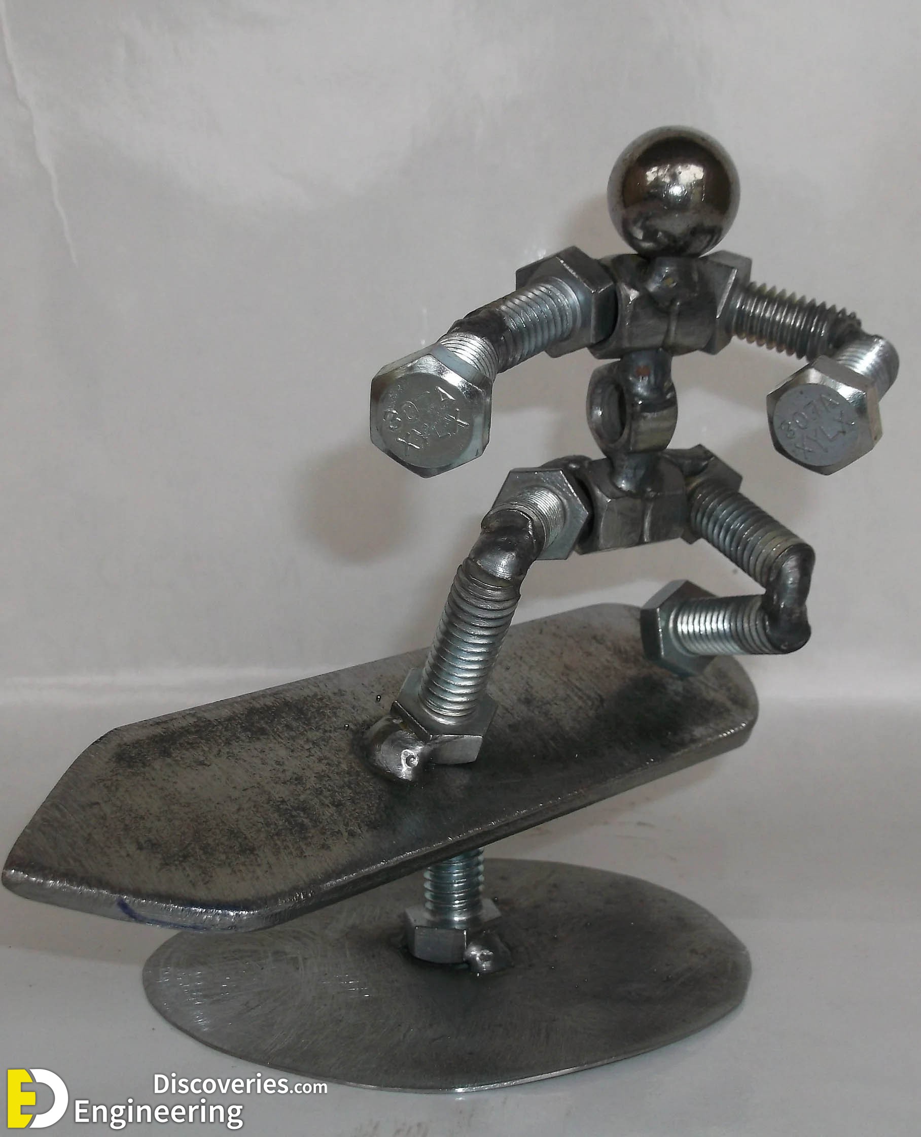 6-engineering-discoveries-creative-scrap-metal-art-craft-sculptures.jpg