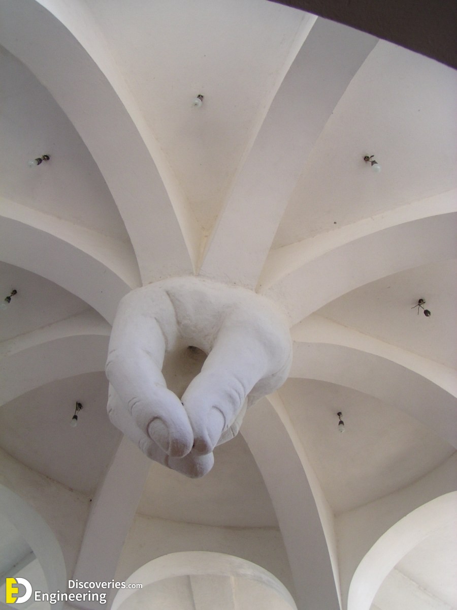 8-engineering-discoveries-352B-photos-of-curved-roof-design-ideas.jpg