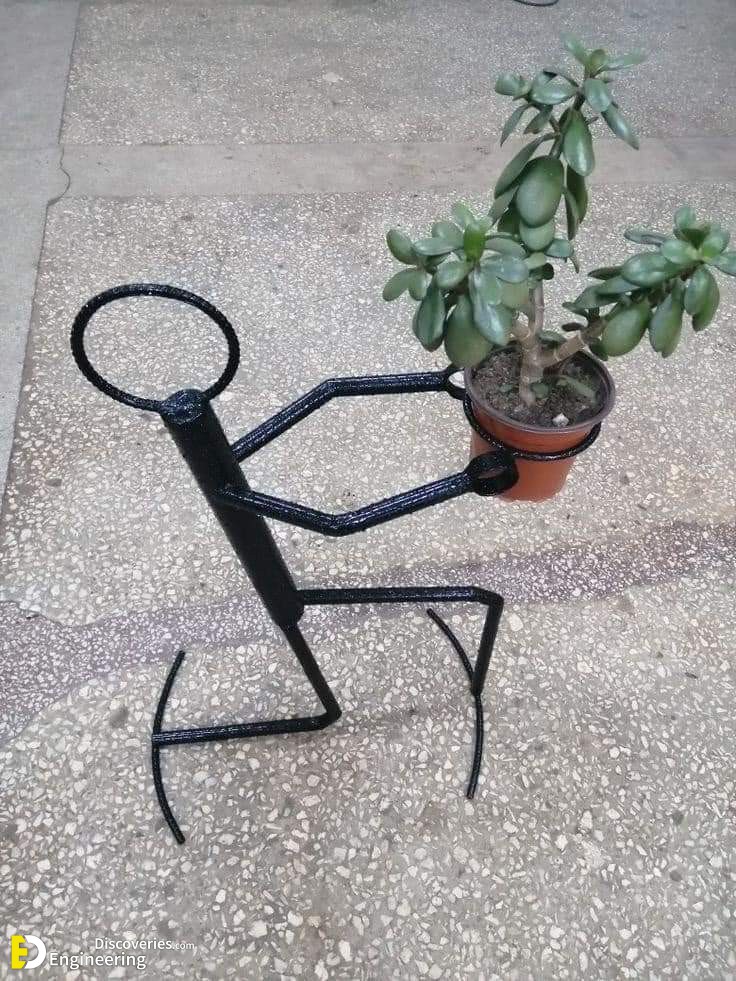 11-engineering-discoveries-stunning-flower-pot-holder-designs-for-every-style.jpeg