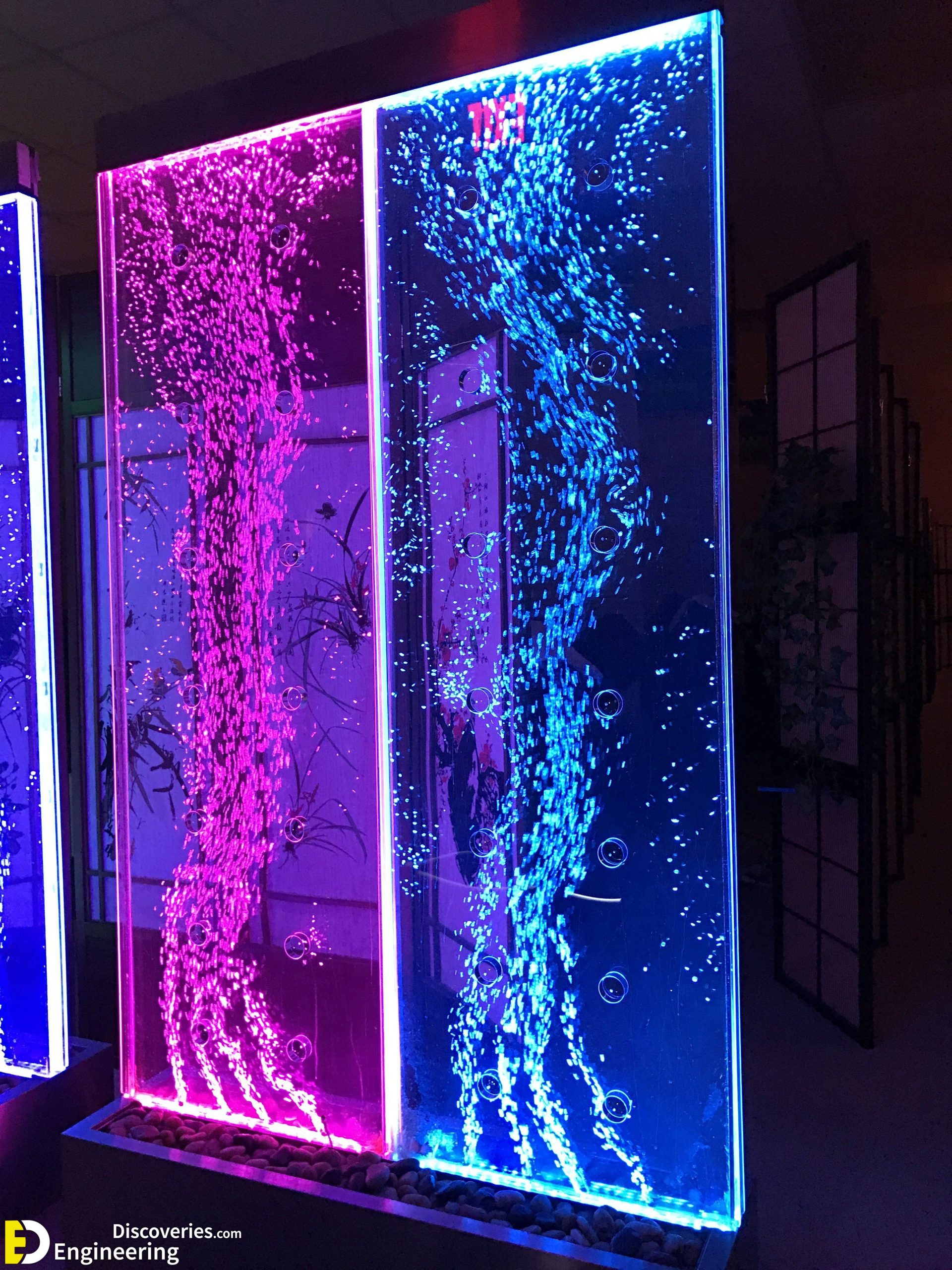 2-engineering-discoveries-luxury-water-panel-glass-led-bubble-wall-partitions--scaled.jpg