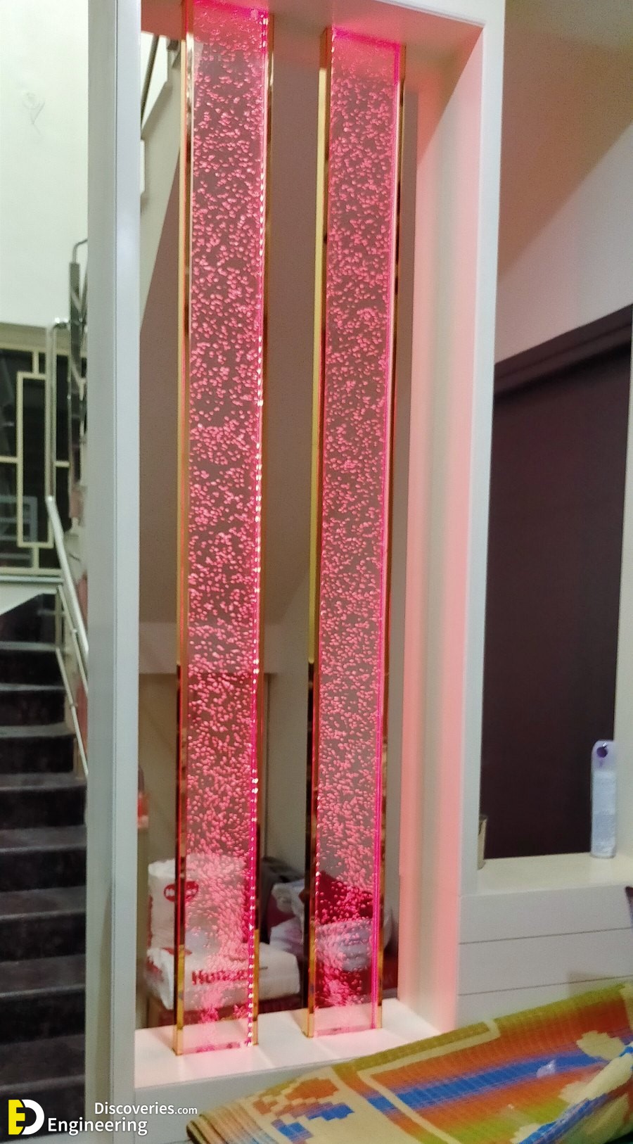 8-engineering-discoveries-luxury-water-panel-glass-led-bubble-wall-partitions-.jpg