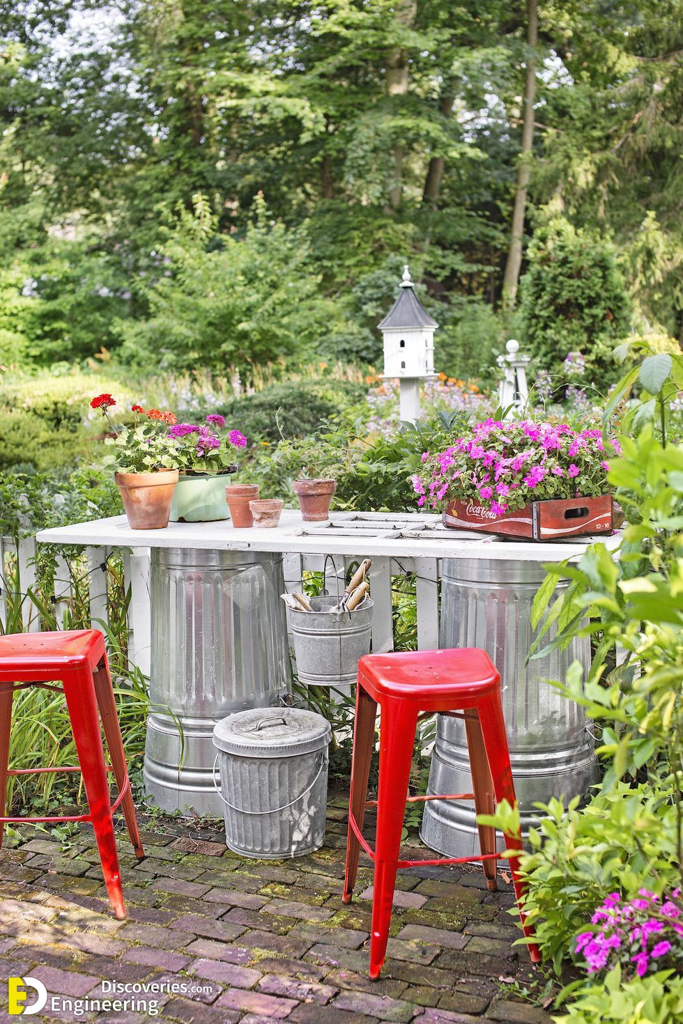 30-engineering-discoveries-budget-friendly-ways-to-create-a-dreamy-small-garden.jpeg