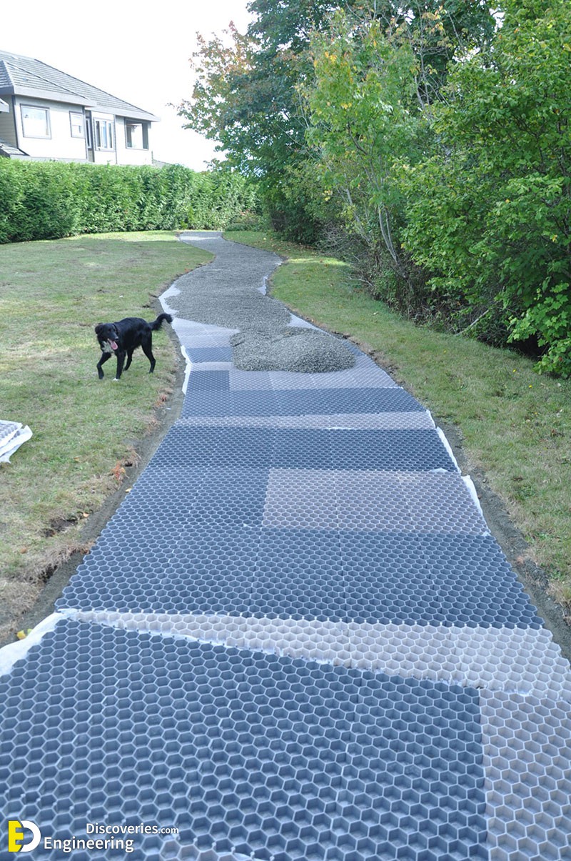 9-engineering-discoveries-details-of-the-mesh-system-used-in-driveways-to-stabilize-gravel.jpg
